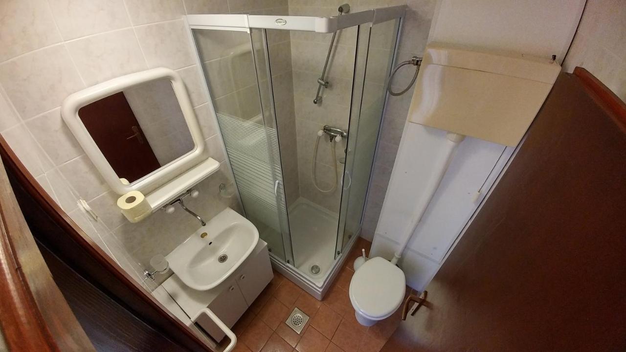 באסקה Apartments And Rooms Bova מראה חיצוני תמונה