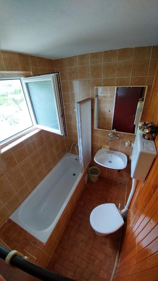 באסקה Apartments And Rooms Bova מראה חיצוני תמונה