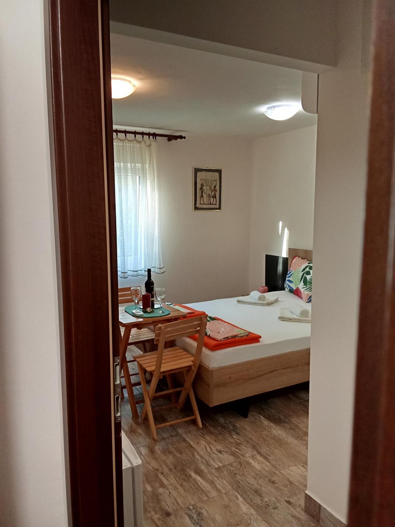 באסקה Apartments And Rooms Bova מראה חיצוני תמונה