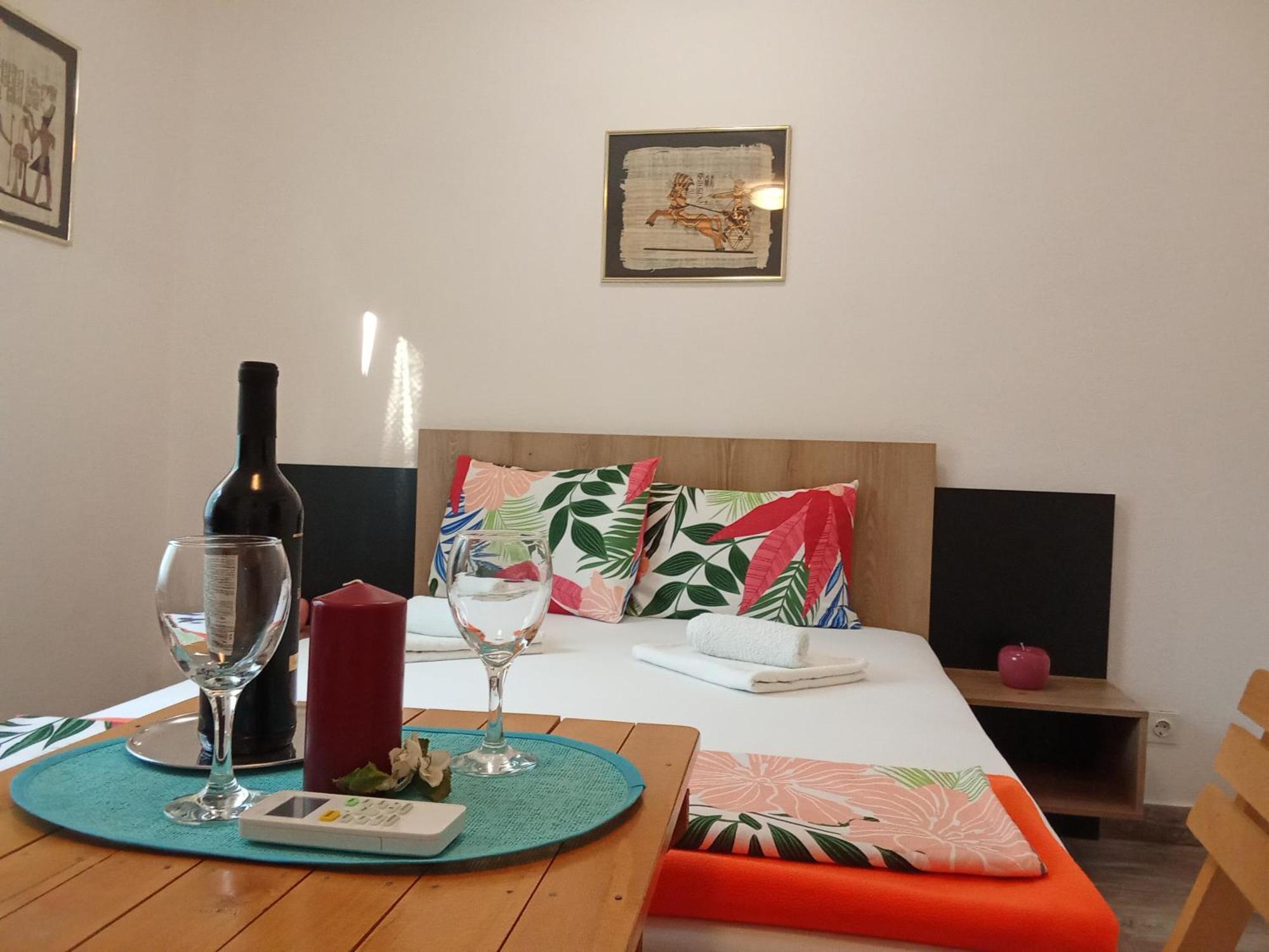 באסקה Apartments And Rooms Bova מראה חיצוני תמונה