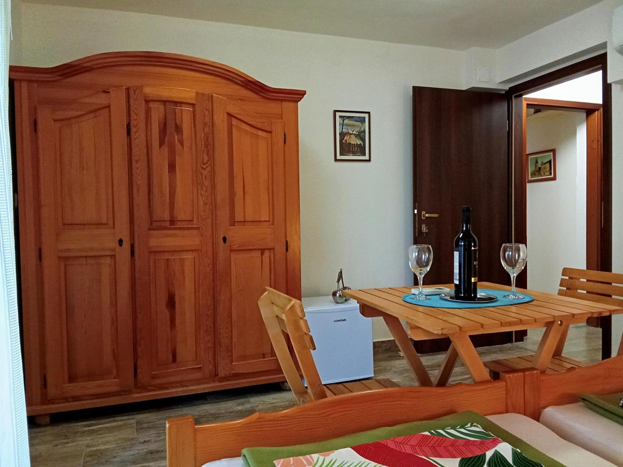 באסקה Apartments And Rooms Bova מראה חיצוני תמונה