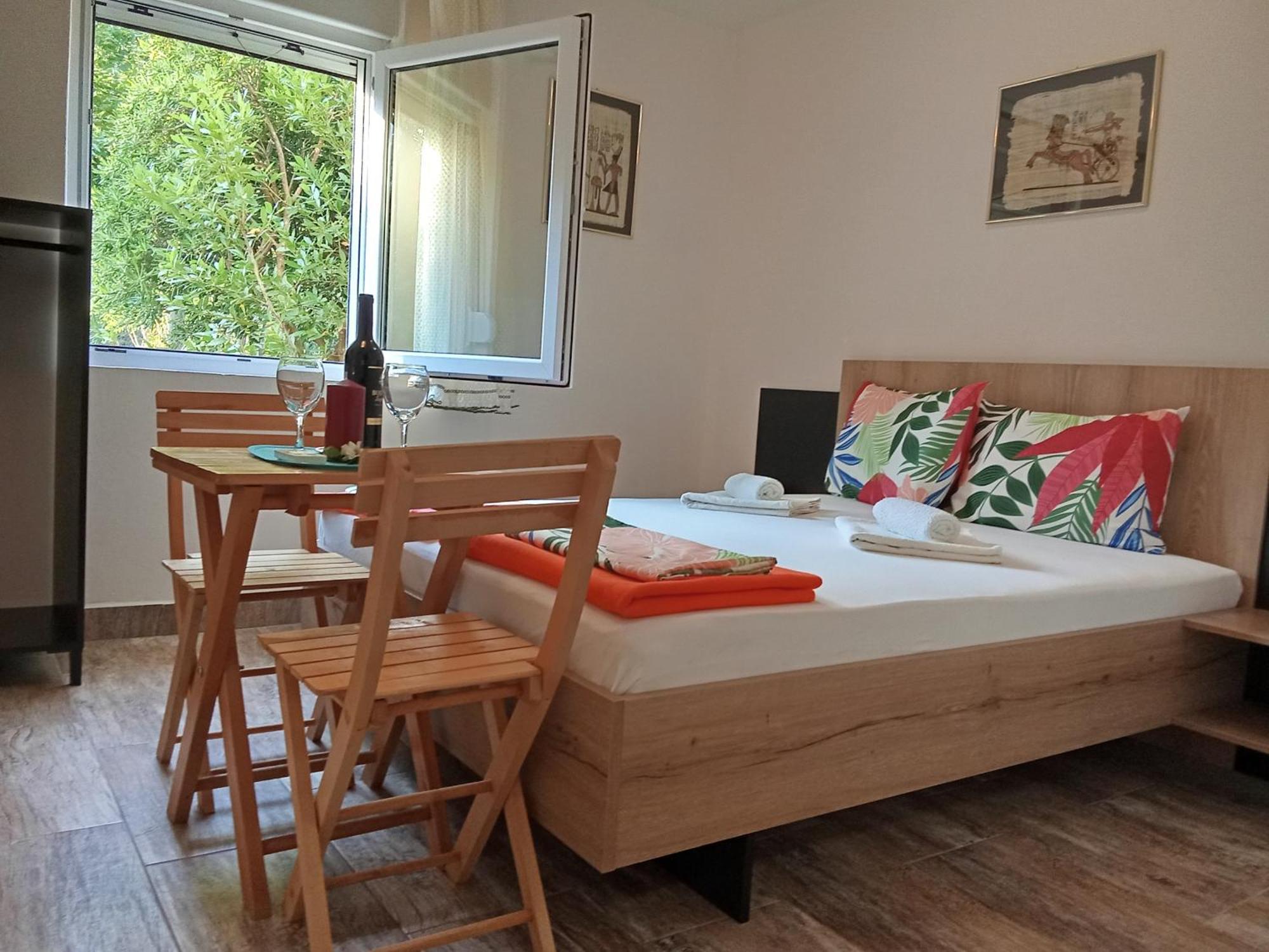 באסקה Apartments And Rooms Bova מראה חיצוני תמונה