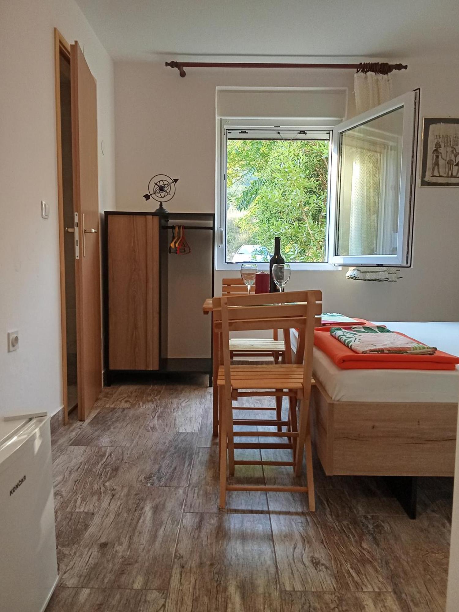 באסקה Apartments And Rooms Bova מראה חיצוני תמונה