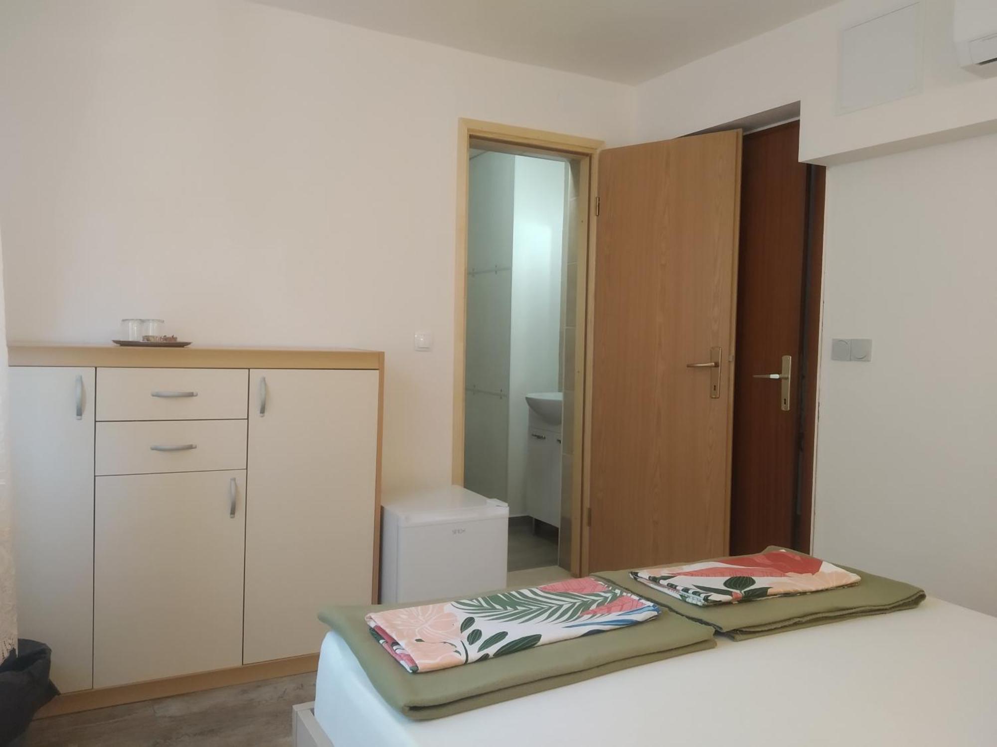 באסקה Apartments And Rooms Bova מראה חיצוני תמונה