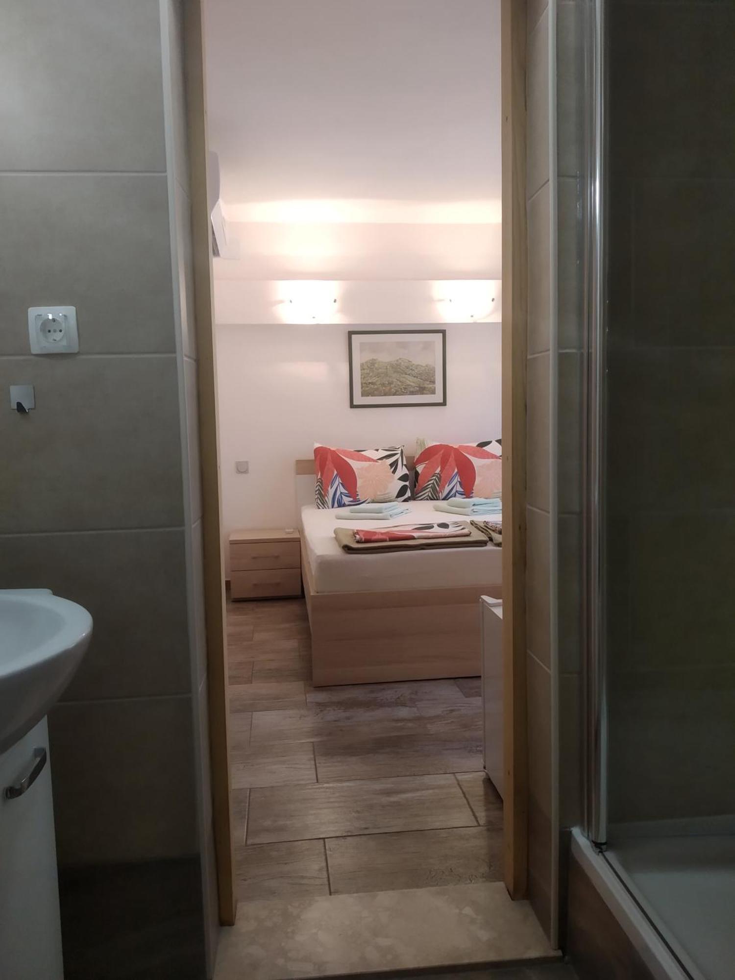 באסקה Apartments And Rooms Bova מראה חיצוני תמונה